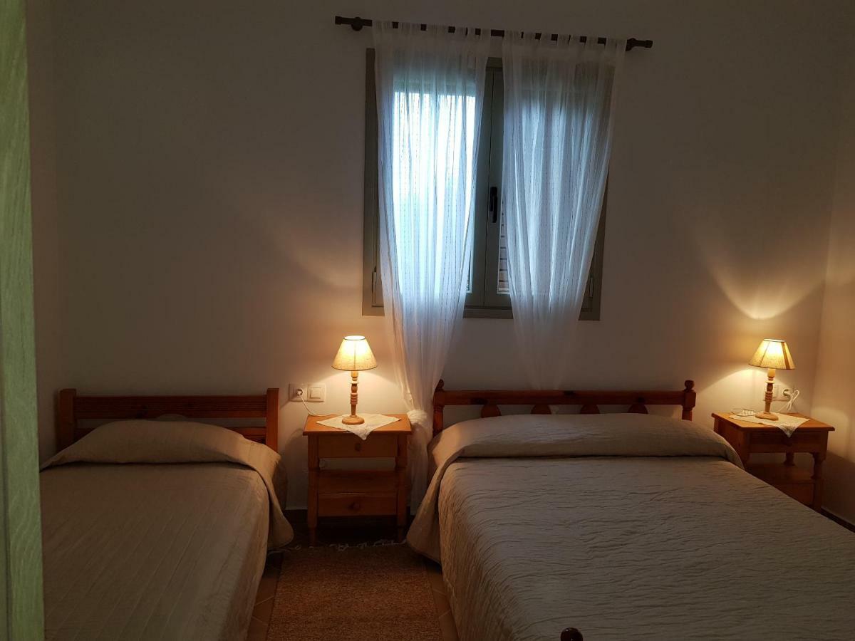 Theo'S Vacation Home Skyros Exterior foto